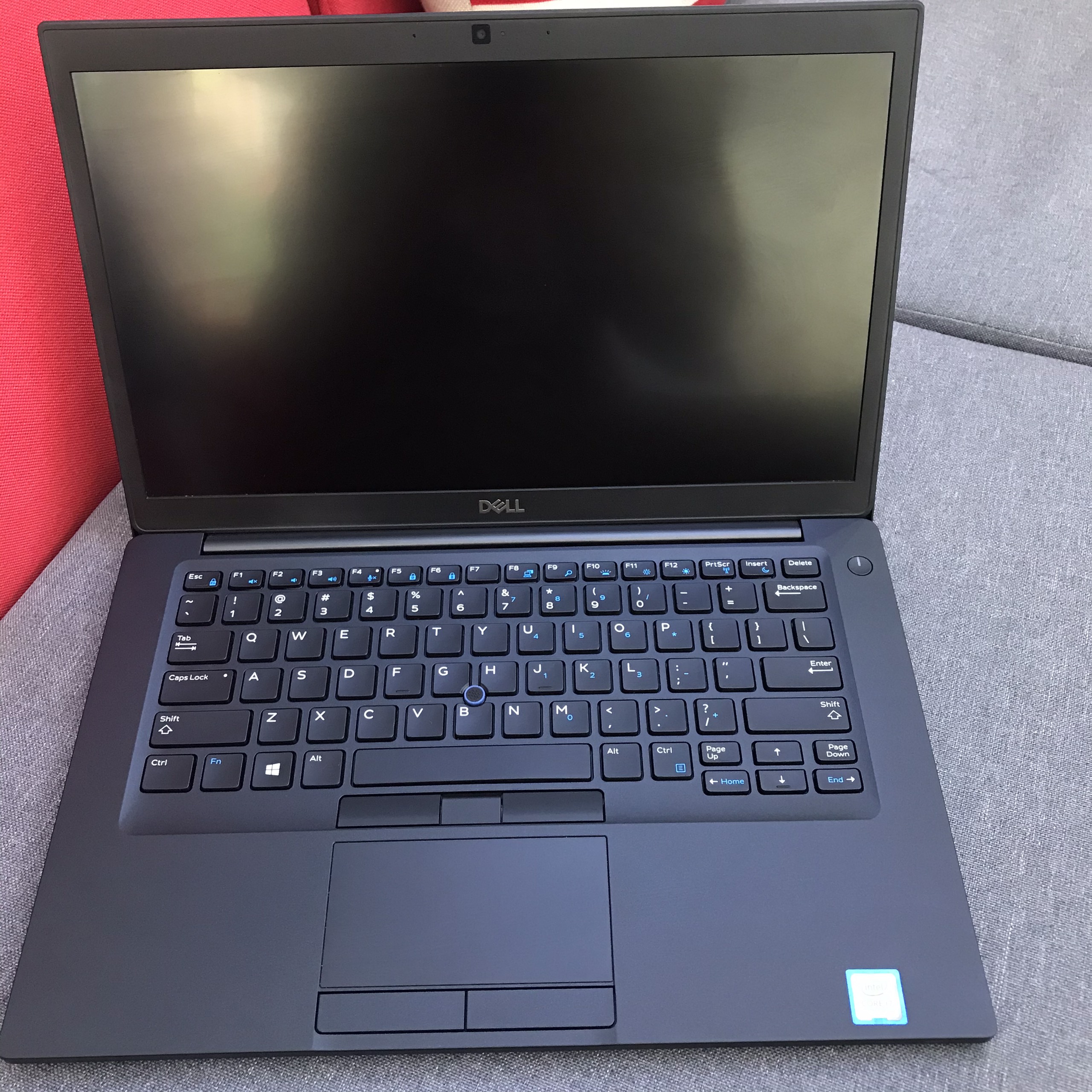 DELL Latitude 7490 Ultrabook doanh nh&acirc;n